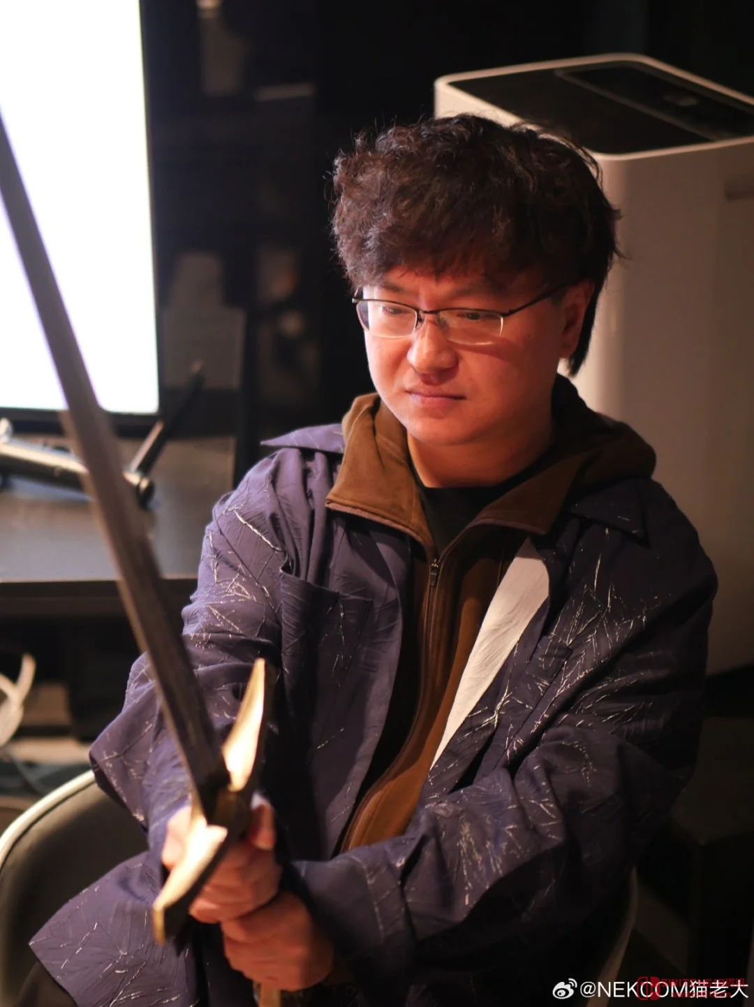 《昭和米国物语》:猫老大,你这磨刀霍霍向谁秀? 《昭和米国物语》:猫老大,你这磨刀霍霍向谁秀?