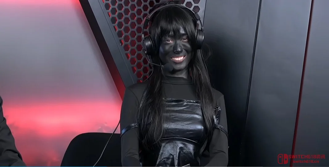 永劫无间女解说被喷穿衣暴露?结果她直接整了个活给自己化了个遗照级妆容... 永劫无间女解说被喷穿衣暴露?结果她直接整了个活给自己化了个遗照级妆容...