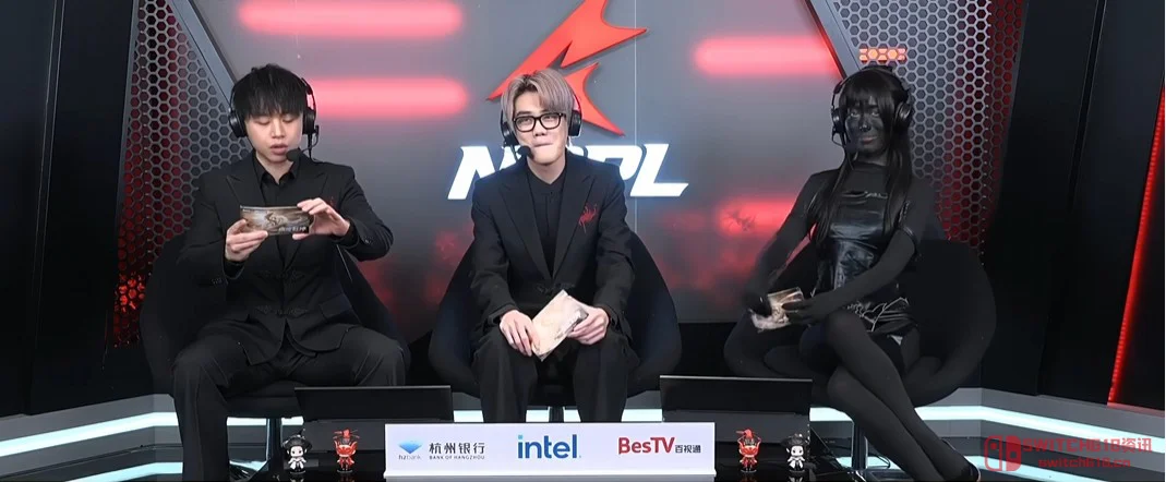 永劫无间女解说被喷穿衣暴露?结果她直接整了个活给自己化了个遗照级妆容... 永劫无间女解说被喷穿衣暴露?结果她直接整了个活给自己化了个遗照级妆容...