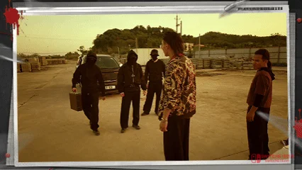 卧槽,《无间道》那种味儿来了!这款互动影像让我看到了互动影像的天花板 卧槽,《无间道》那种味儿来了!这款互动影像让我看到了互动影像的天花板