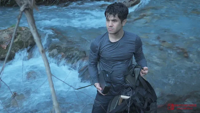 卧槽!这老哥为了做游戏真把自己扔野外了40天?屏幕上全是玩命拍出来的 卧槽!这老哥为了做游戏真把自己扔野外了40天?屏幕上全是玩命拍出来的