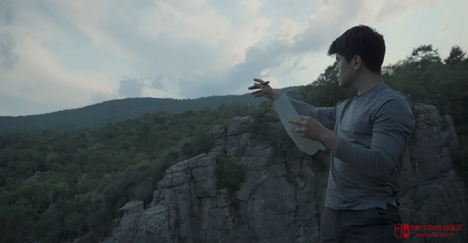 卧槽!这老哥为了做游戏真把自己扔野外了40天?屏幕上全是玩命拍出来的 卧槽!这老哥为了做游戏真把自己扔野外了40天?屏幕上全是玩命拍出来的