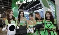 天呐！香港Xbox促销全是小姐姐？老外馋哭了！